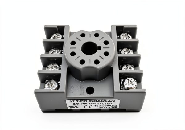 New Box of 9 ALLEN BRADLEY 700-HN125 Socket 8 PIN SER A 700HN125-0